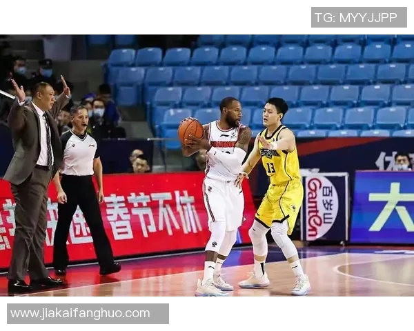 广州滑板队状态引发热议球迷对表现分歧明显