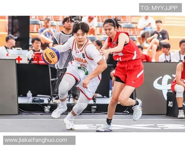 成都篮球队选拔赛特别报道：从默默无闻到璀璨星光的成长之路